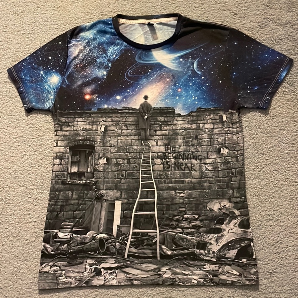Imaginary foundation large tee worn once it new condition